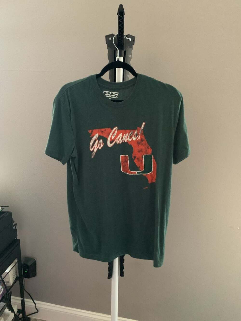 E5 University of Miami Hurricanes Go Canes T-Shirt Size M